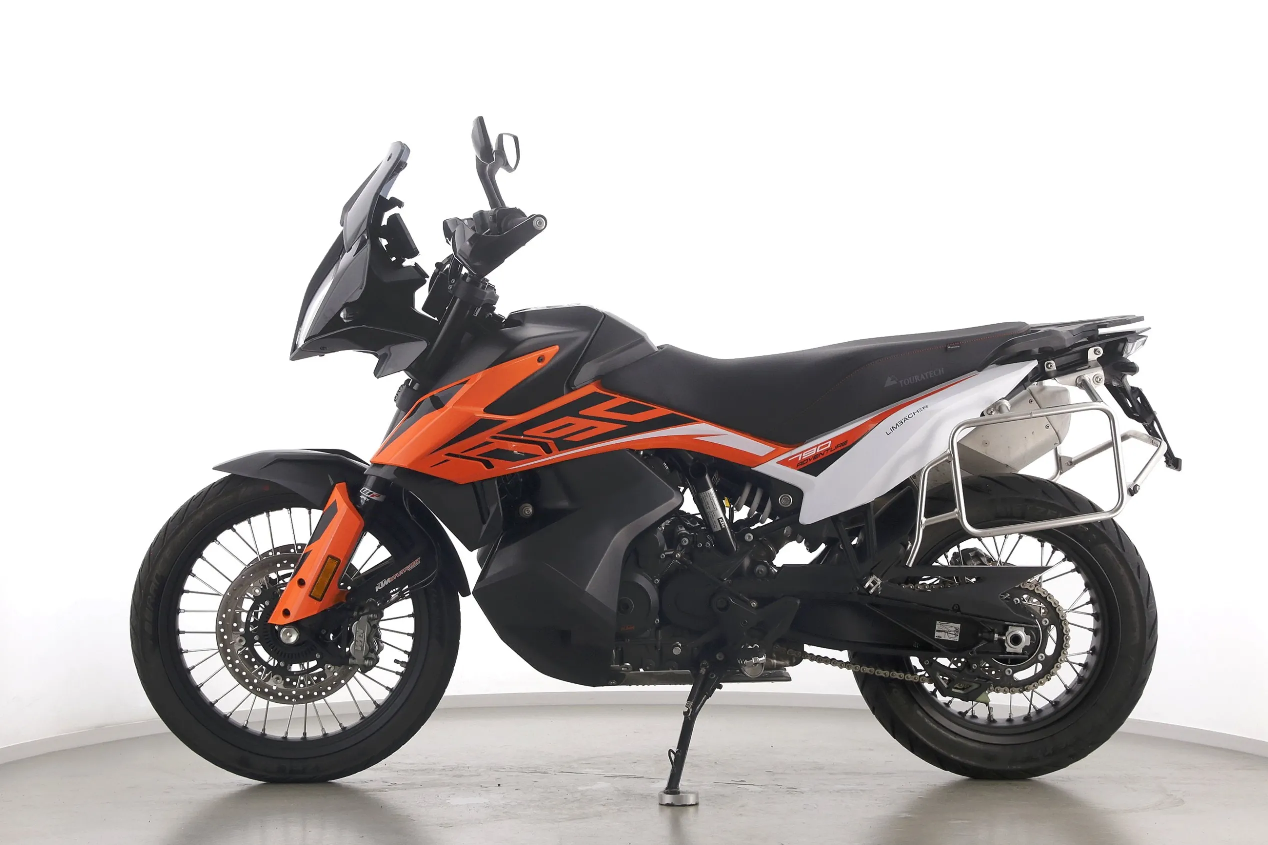 790 ADVENTURE