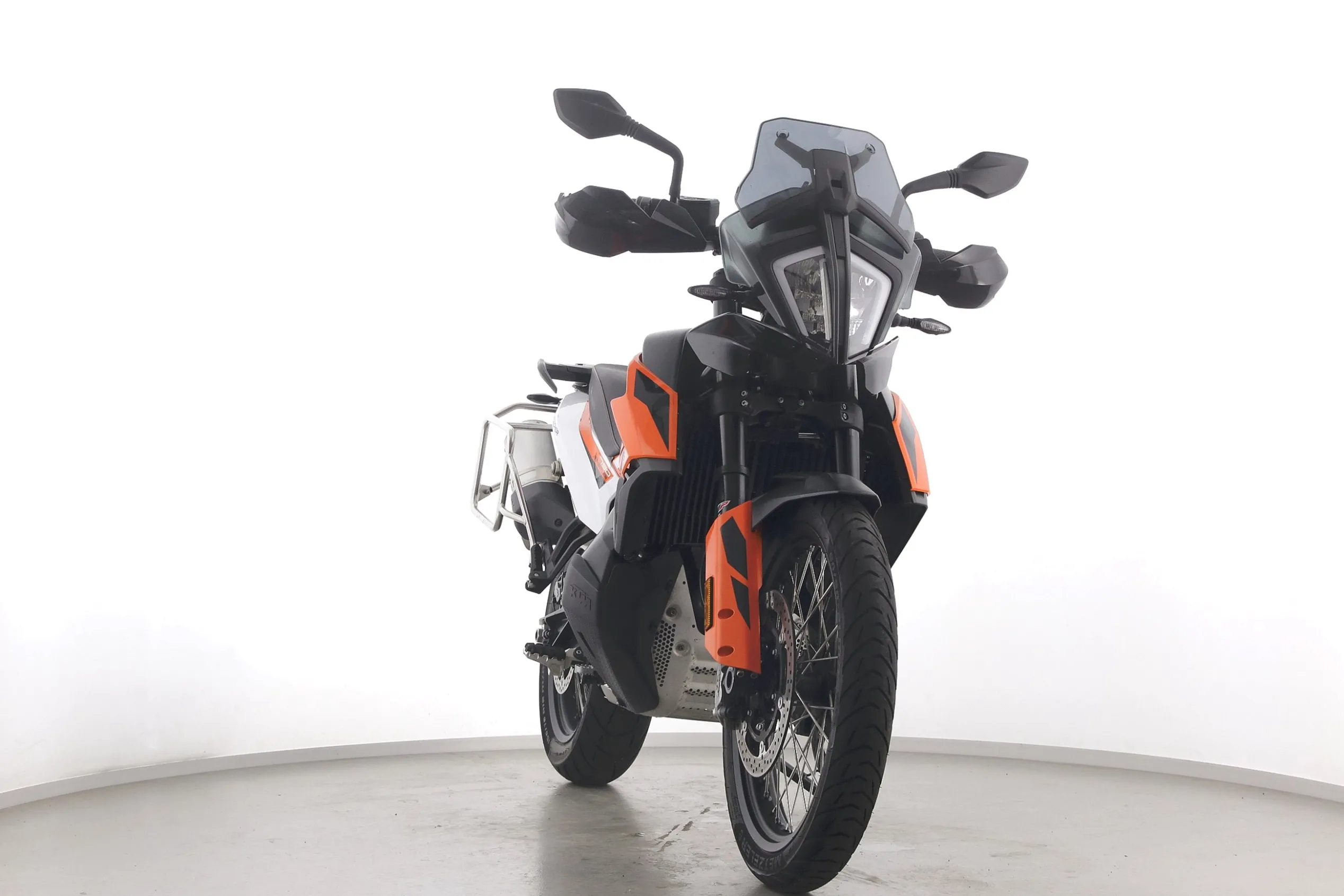 790 ADVENTURE