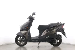 AVENIS 125 2026