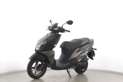 AVENIS 125 2026