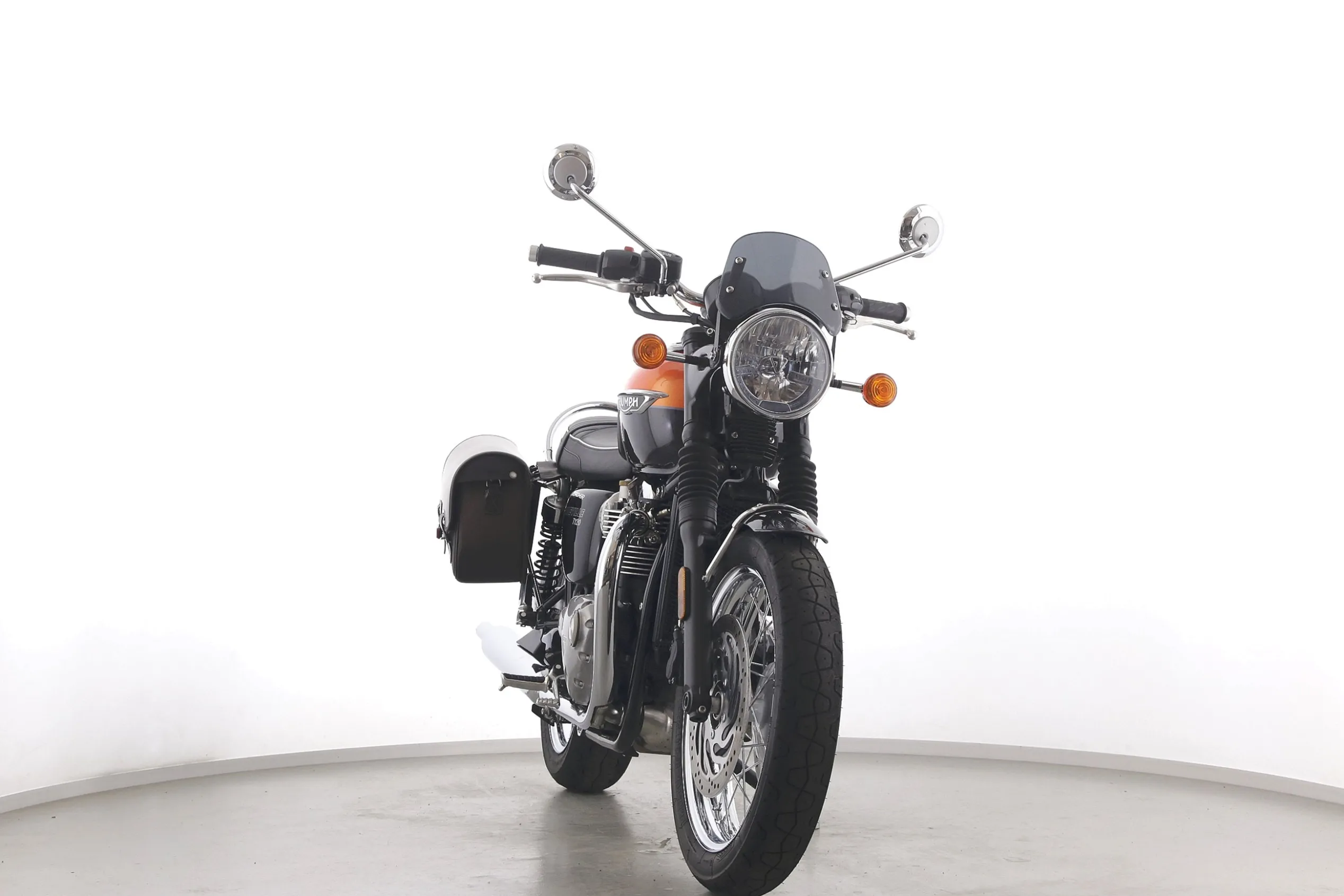 BONNEVILLE T120