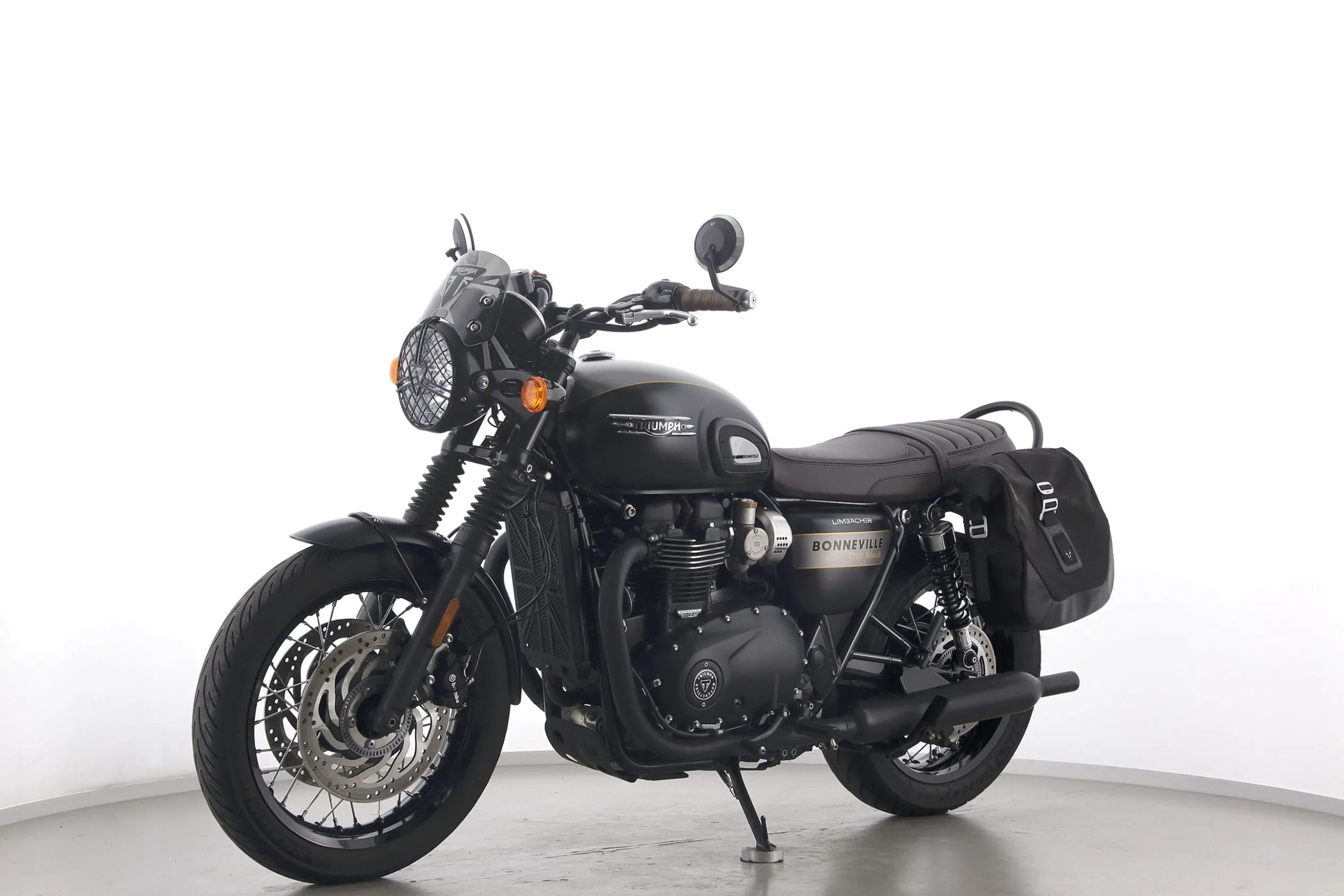 BONNEVILLE T120 BLACK