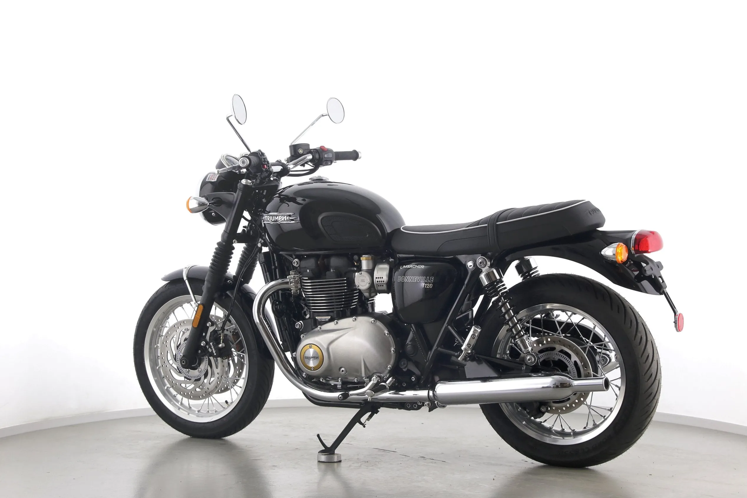 BONNEVILLE T120 JET BLACK