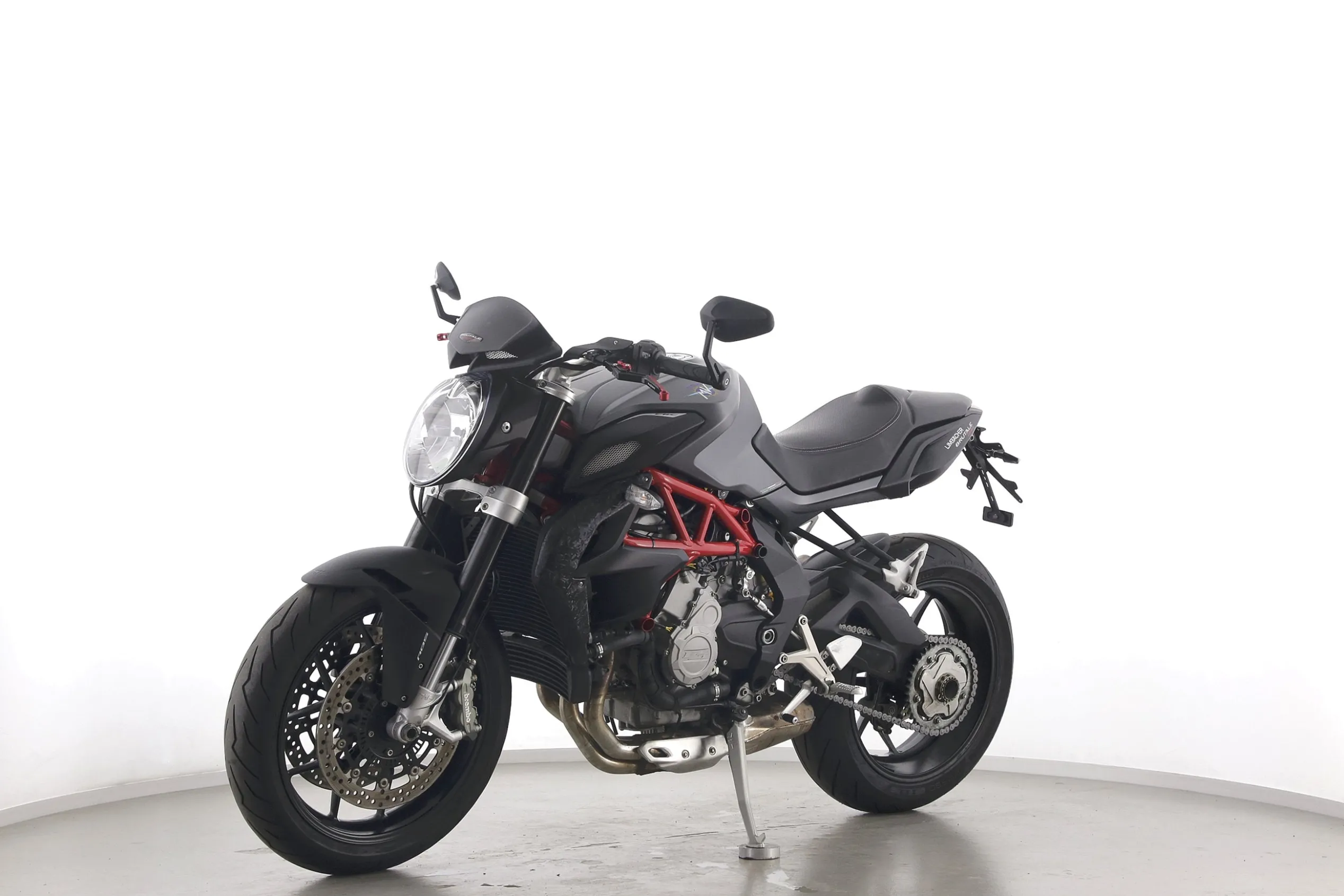 BRUTALE 800