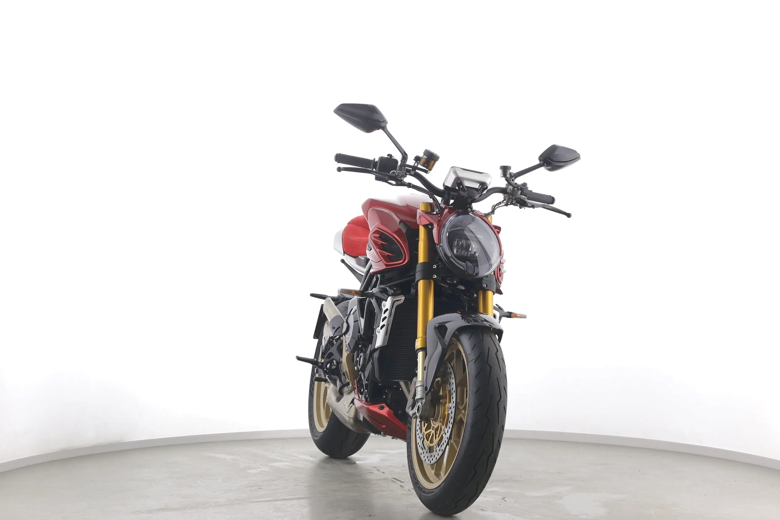 BRUTALE 950 SERIE ORO