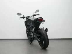 CB 125 R