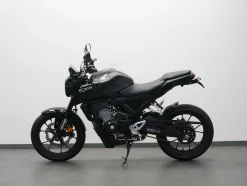 CB 125 R
