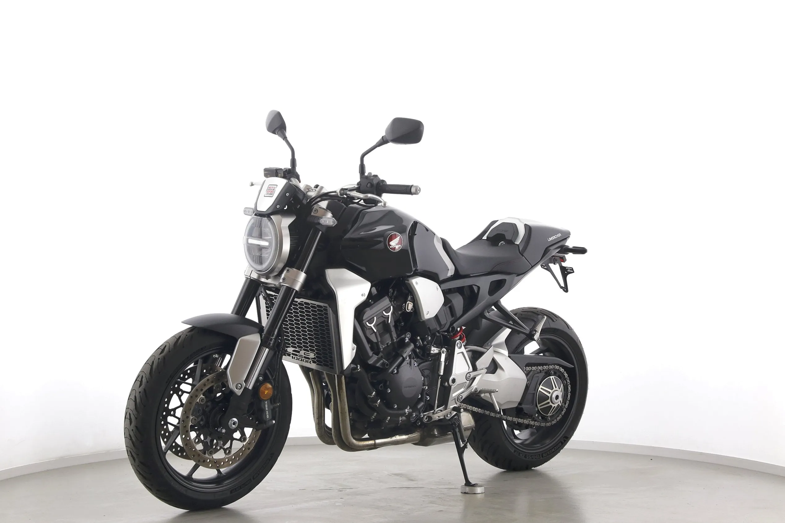 CB 1000 R PLUS