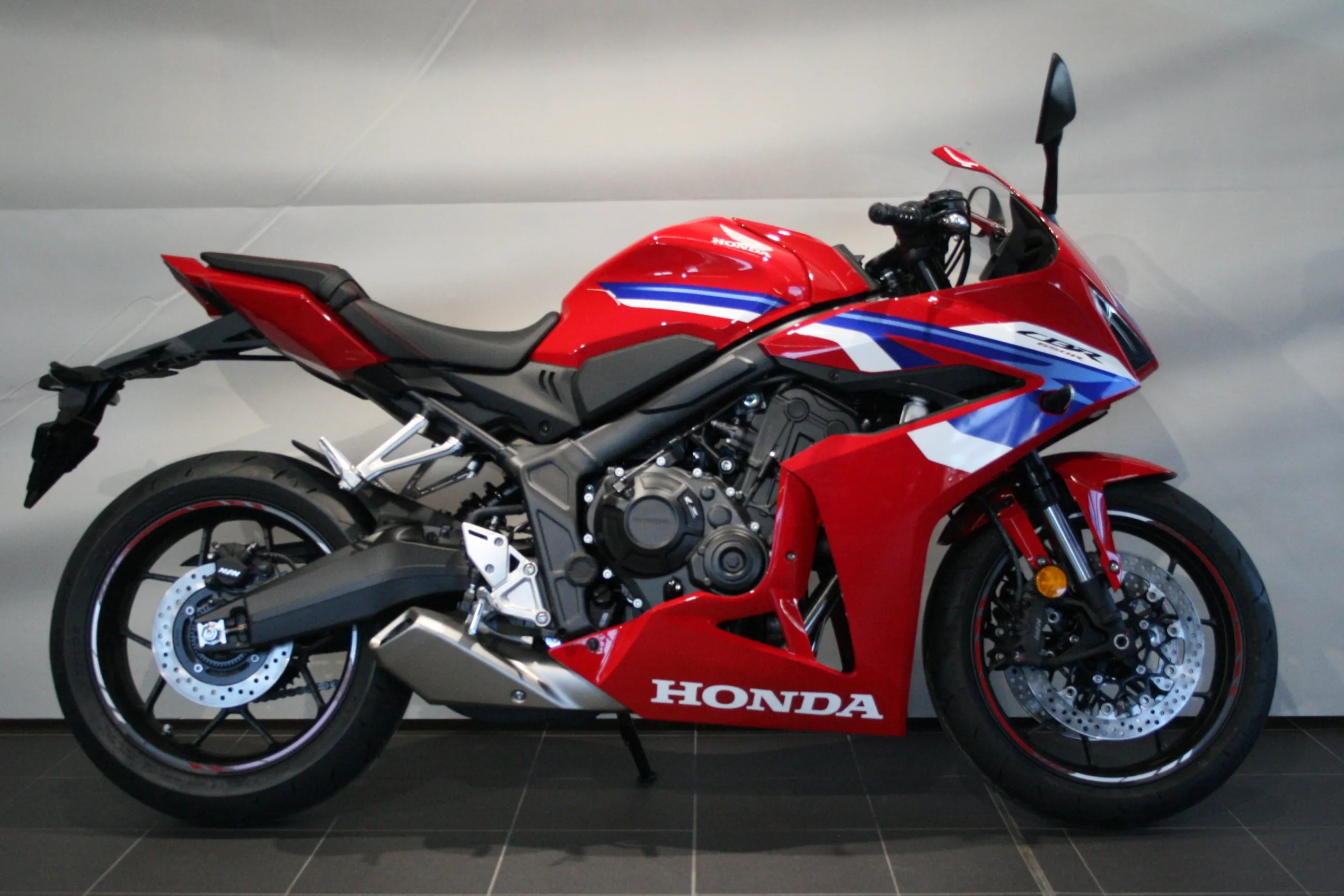 CBR 650 R