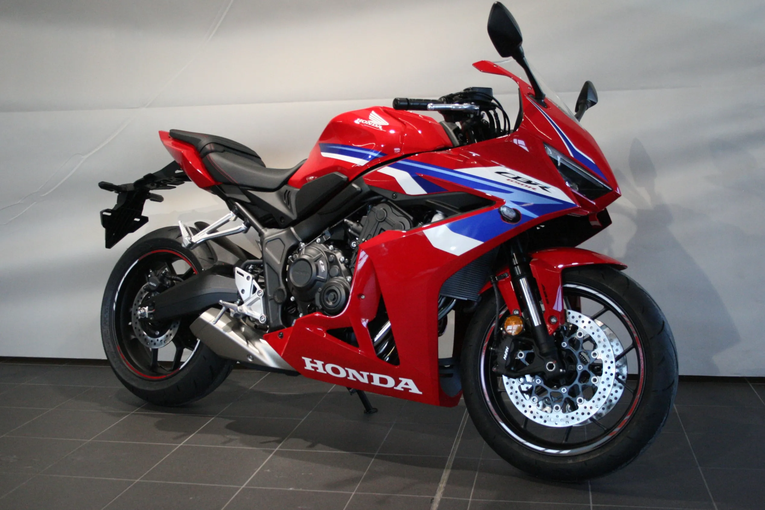 CBR 650 R