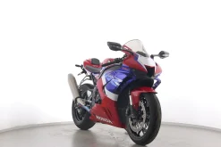CBR 1000 RR-R FIREBLADE SC82