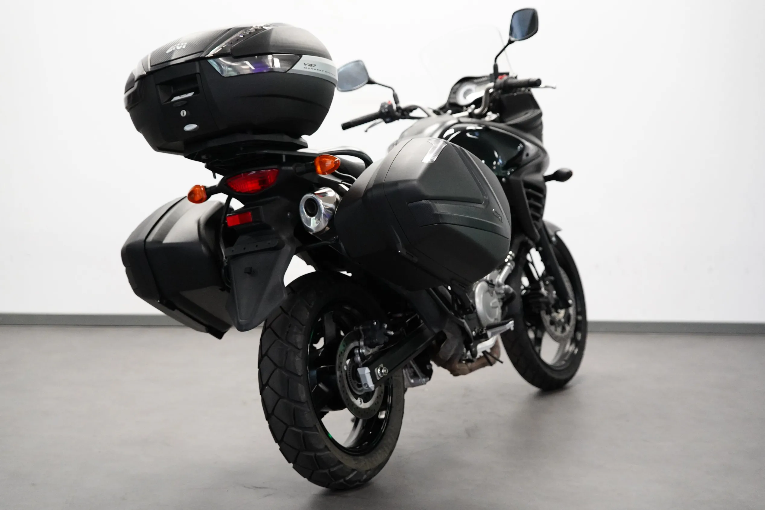 DL 650