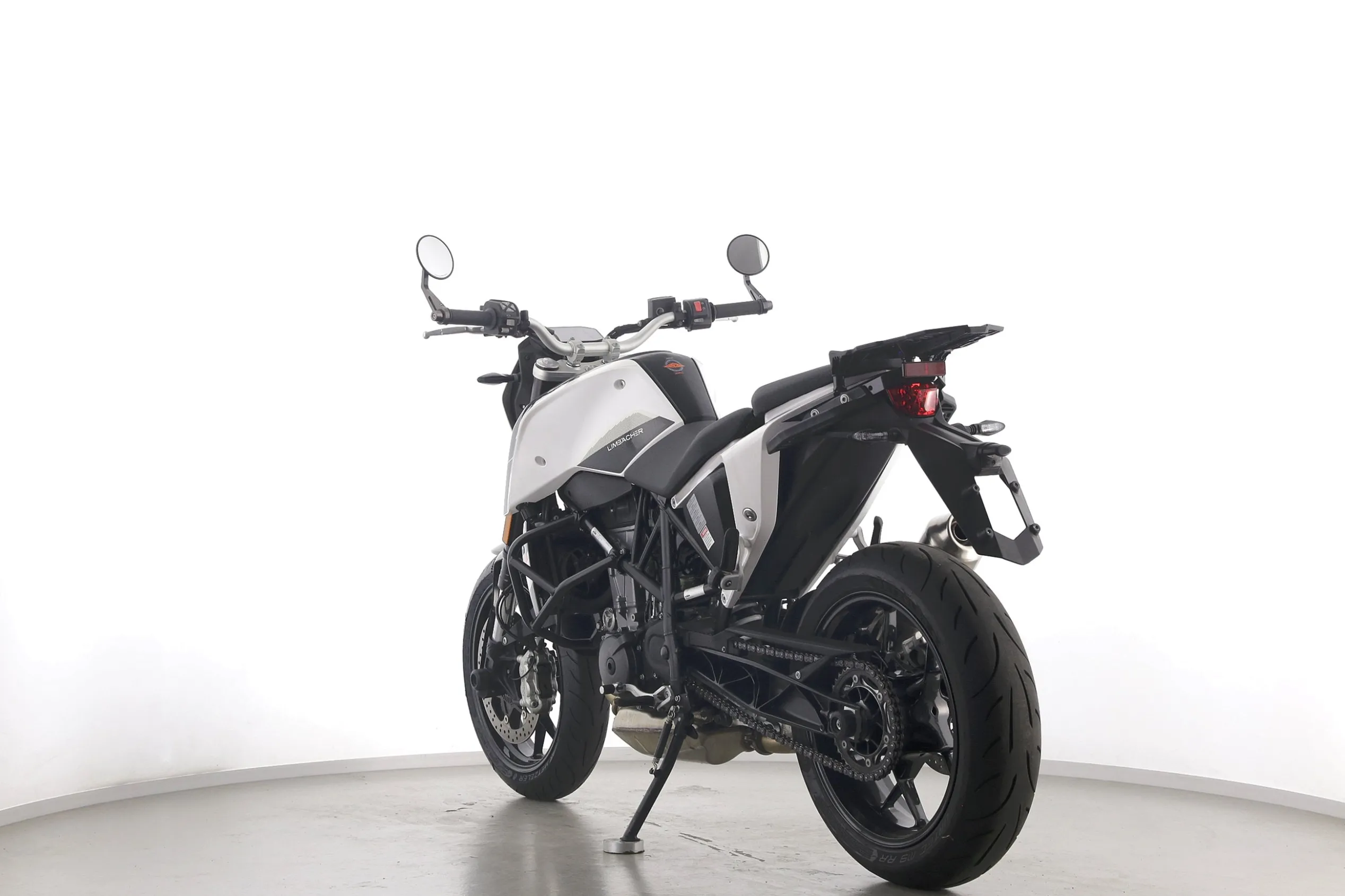 690 DUKE