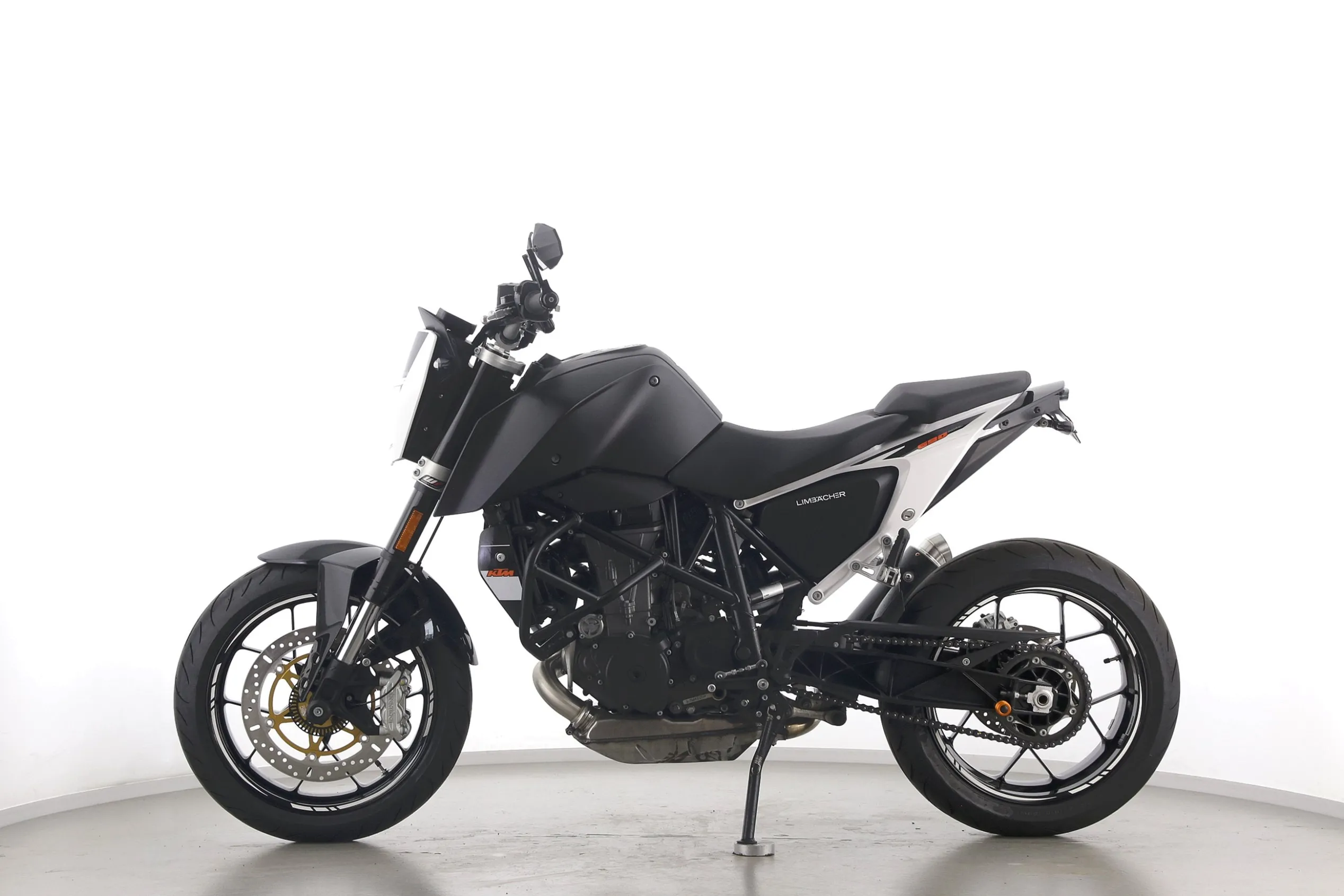 690 DUKE