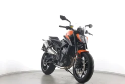 890 DUKE