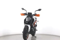 DUKE 125