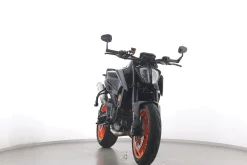 890 DUKE R