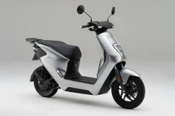 EM1 E
