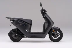 EM1 E