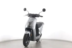 EM1 E