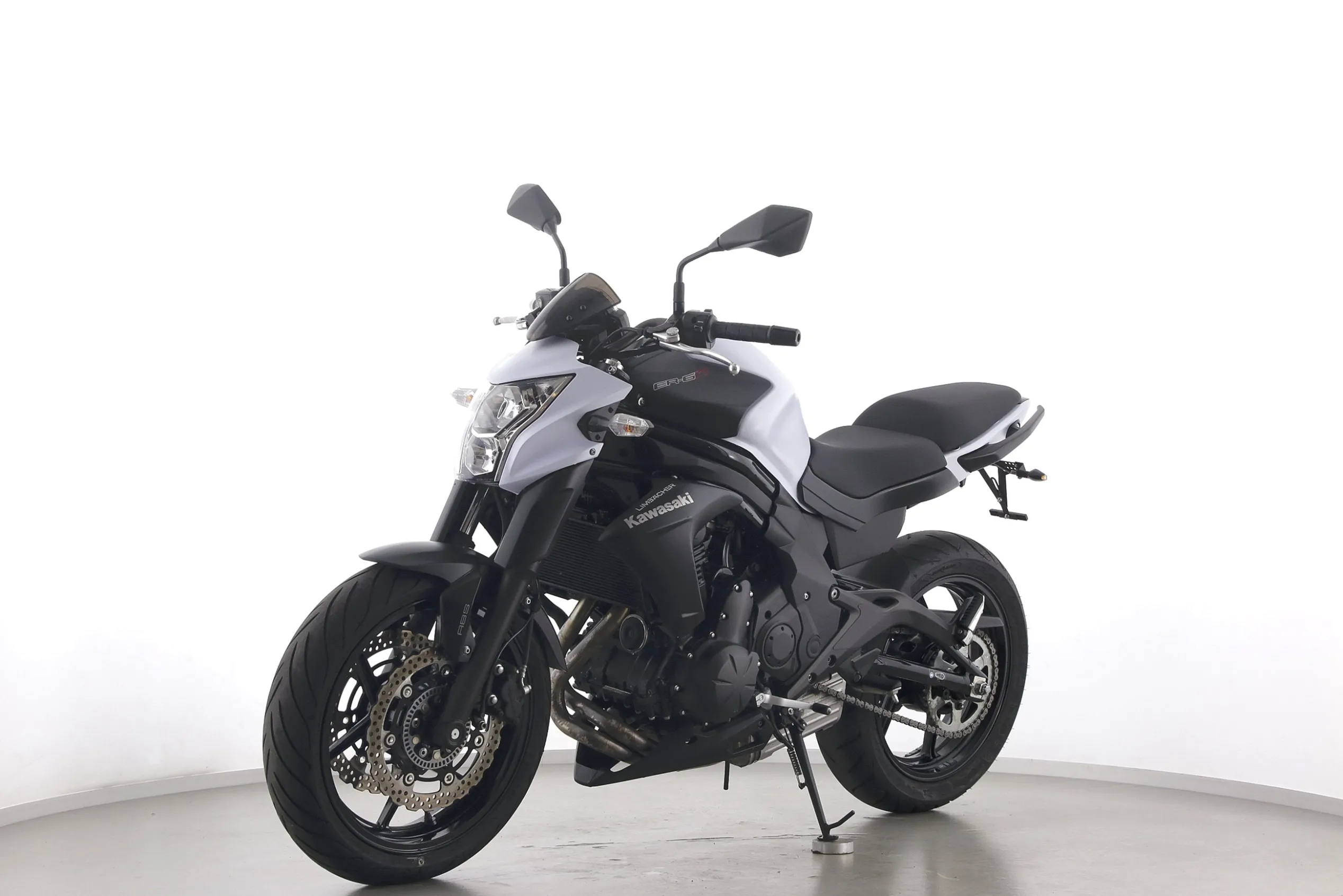 ER 6 N