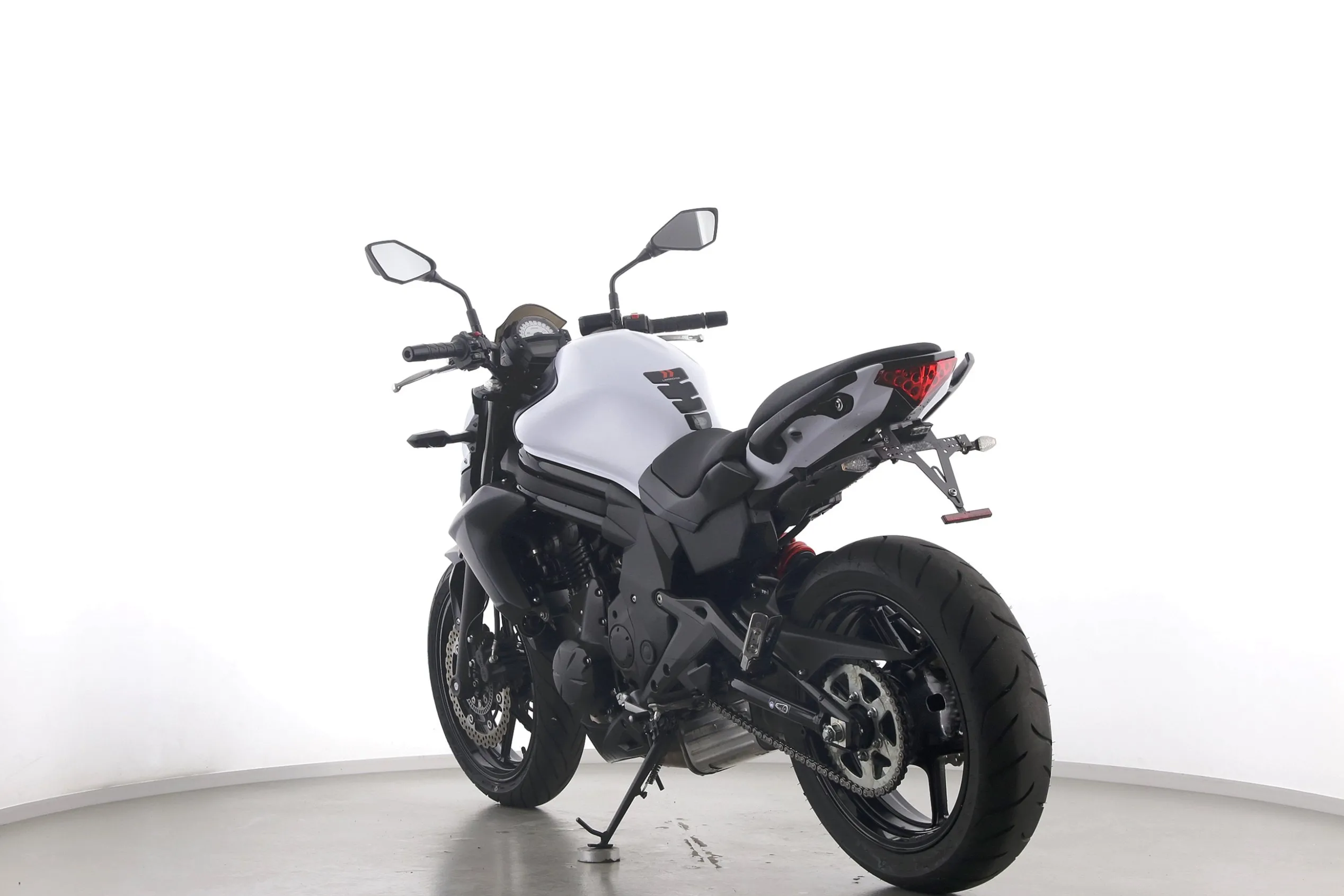 ER 6 N