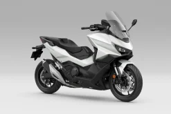 FORZA 750