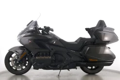 GL 1800 GOLD WING TOUR DCT