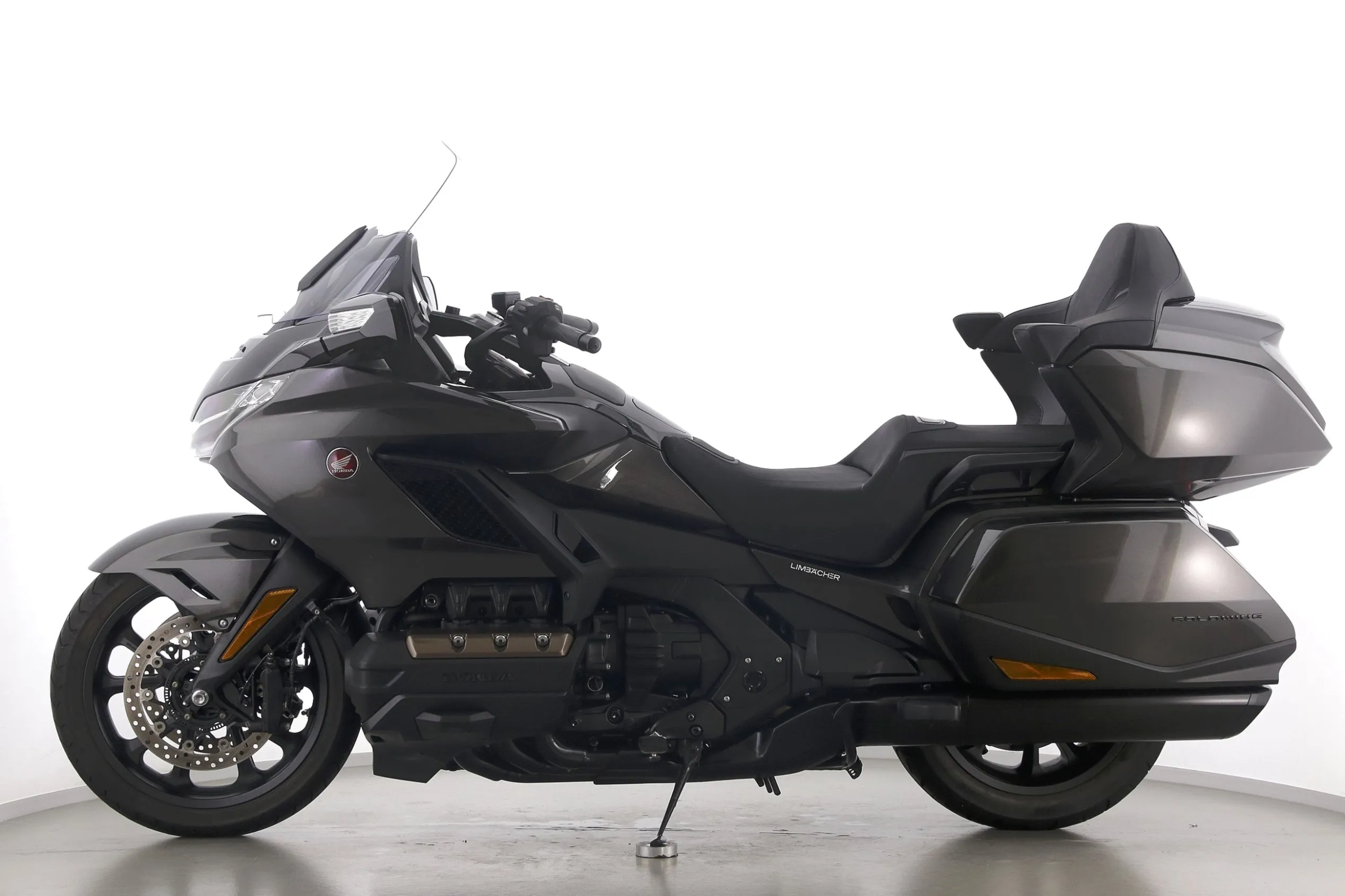 GL 1800 GOLD WING TOUR DCT