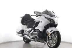 GL 1800 GOLD WING TOUR DCT