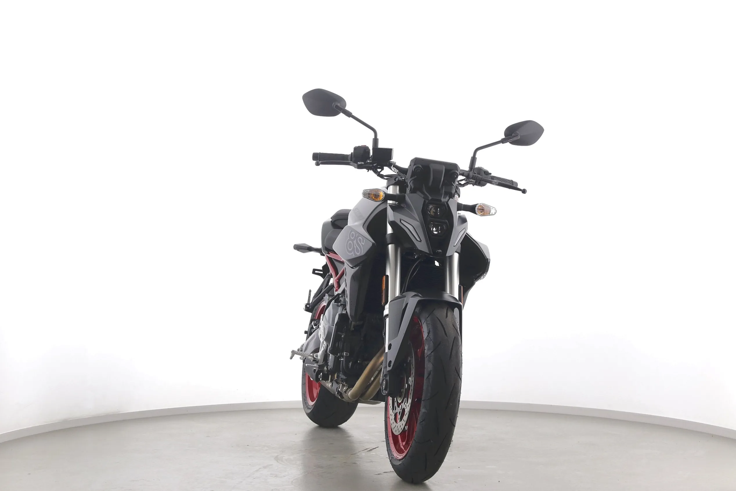 GSX 8 S