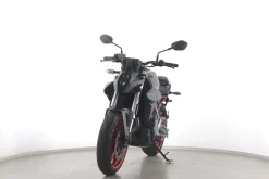 GSX 8 S