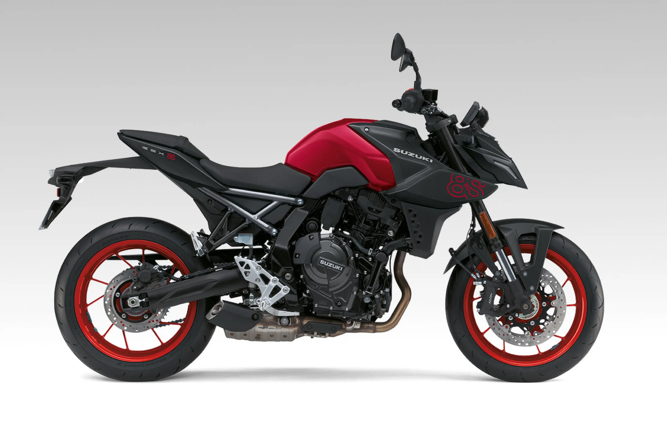 GSX 8 S