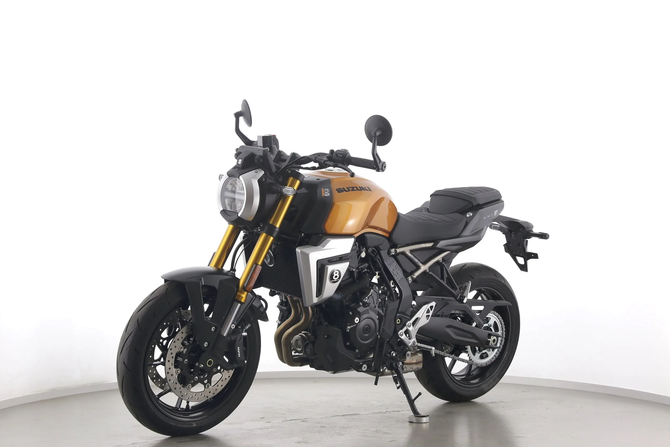 GSX 8 T