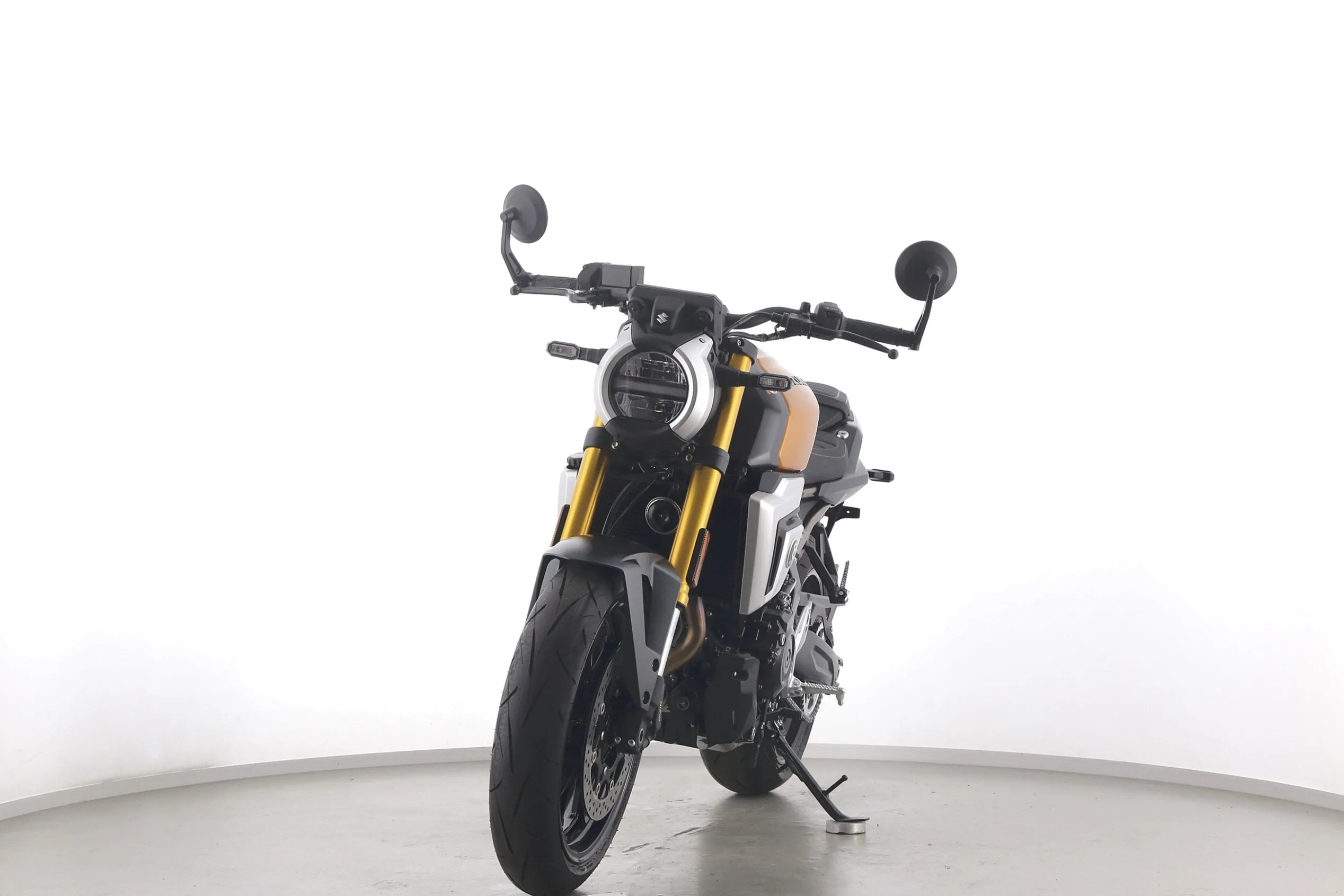 GSX 8 T