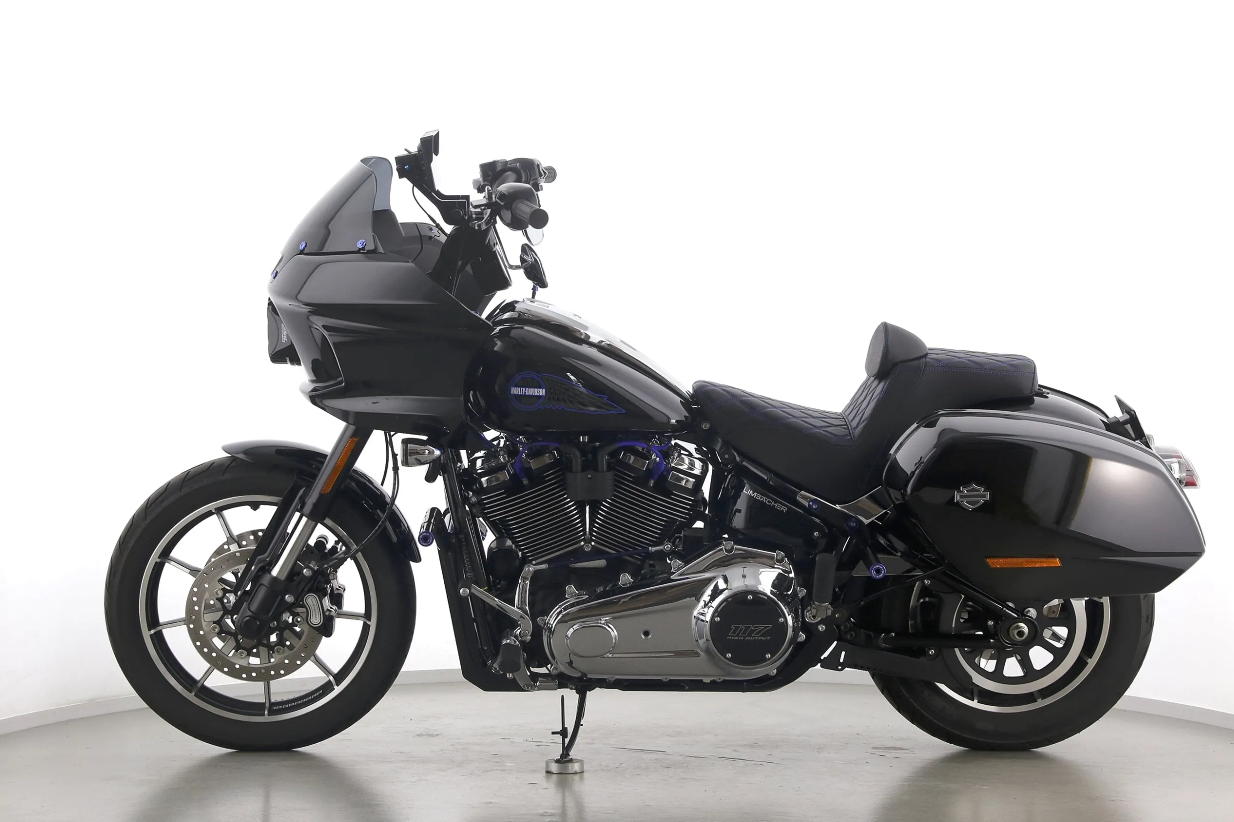 LOW RIDER ST 117