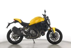 MONSTER 821