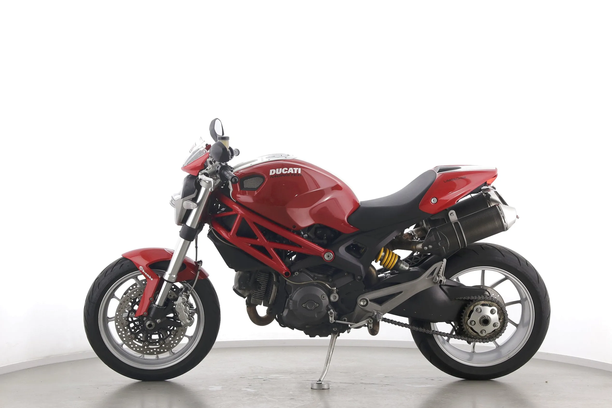 MONSTER 1100