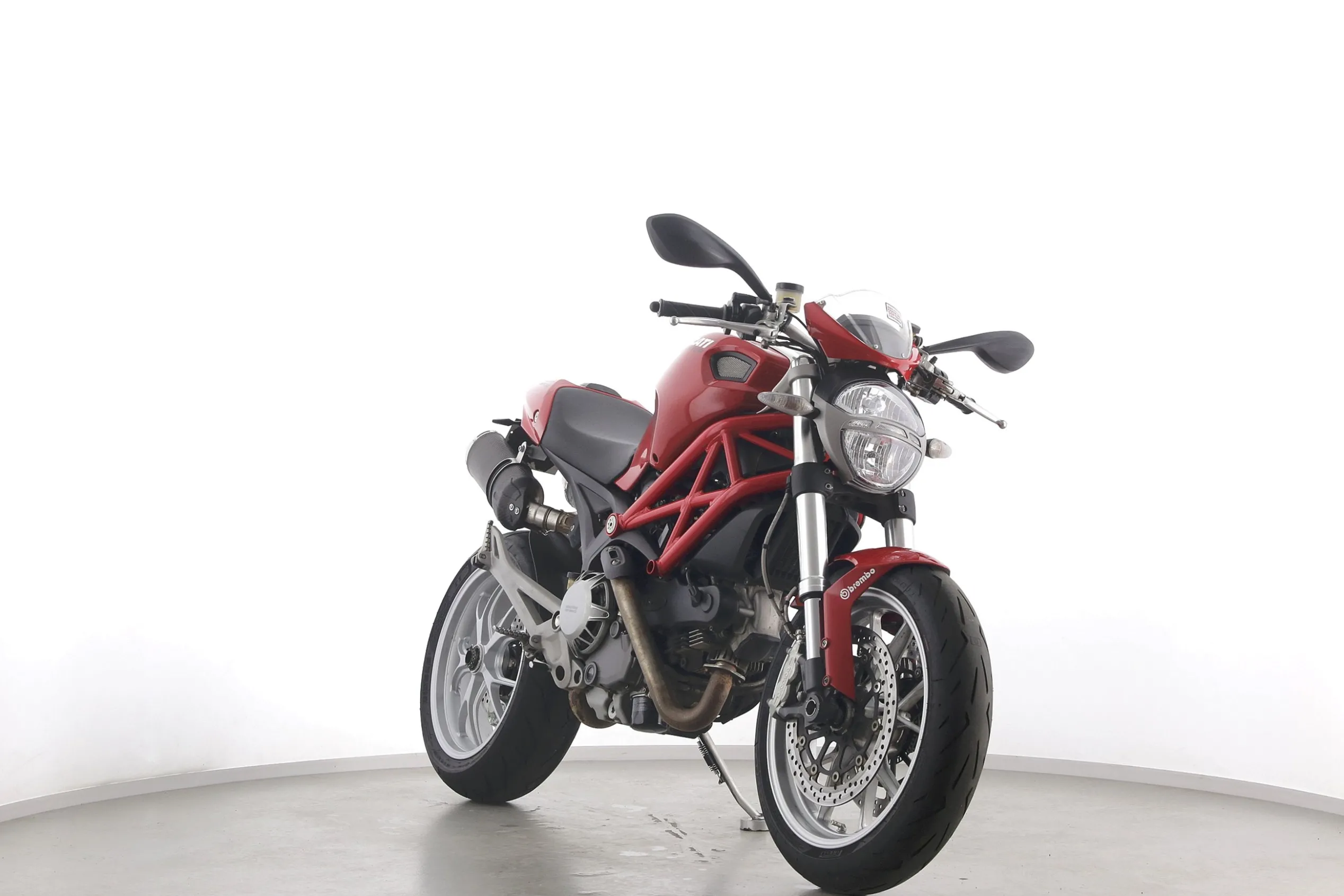 MONSTER 1100