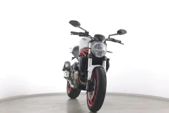MONSTER 821