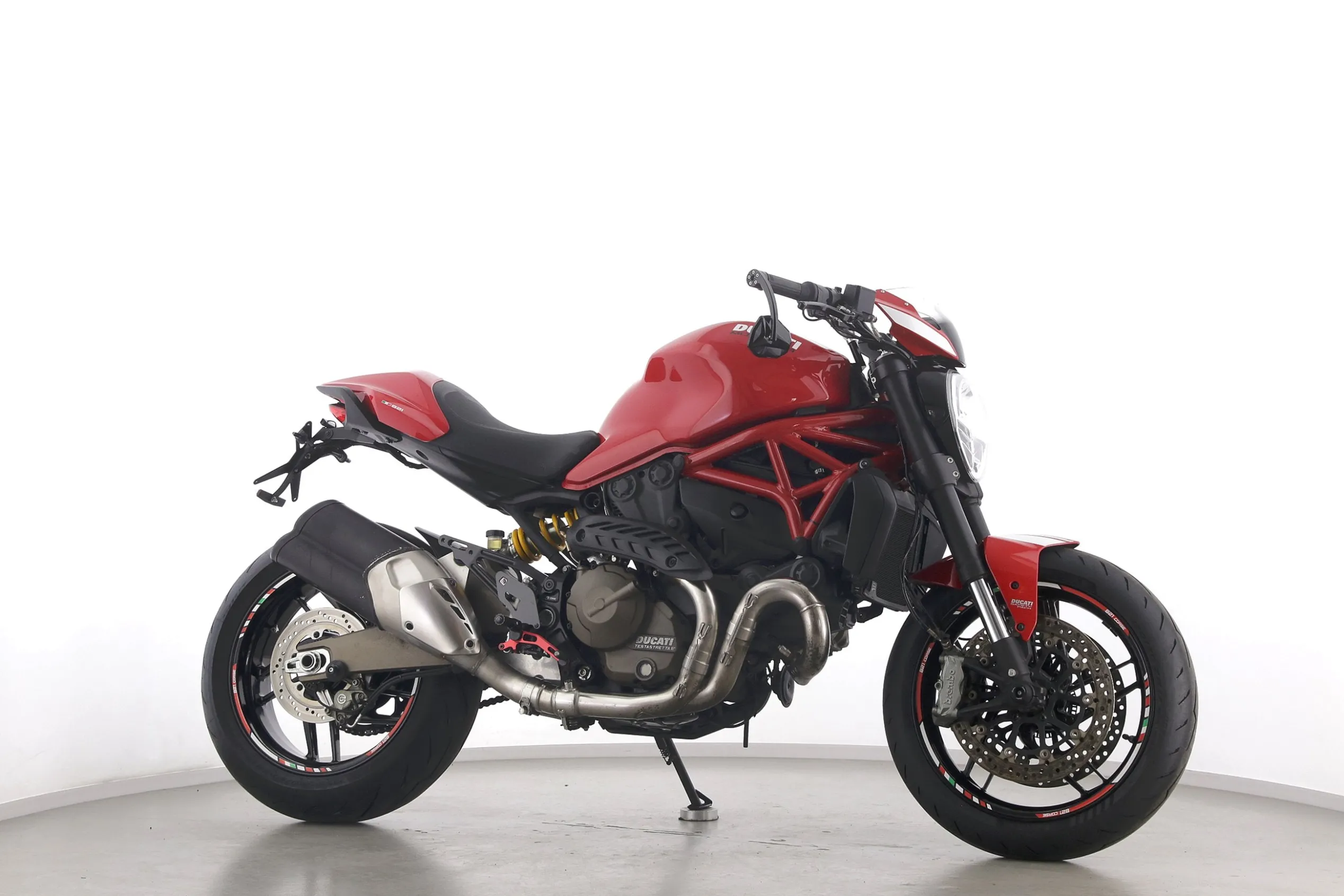MONSTER 821 STRIPES