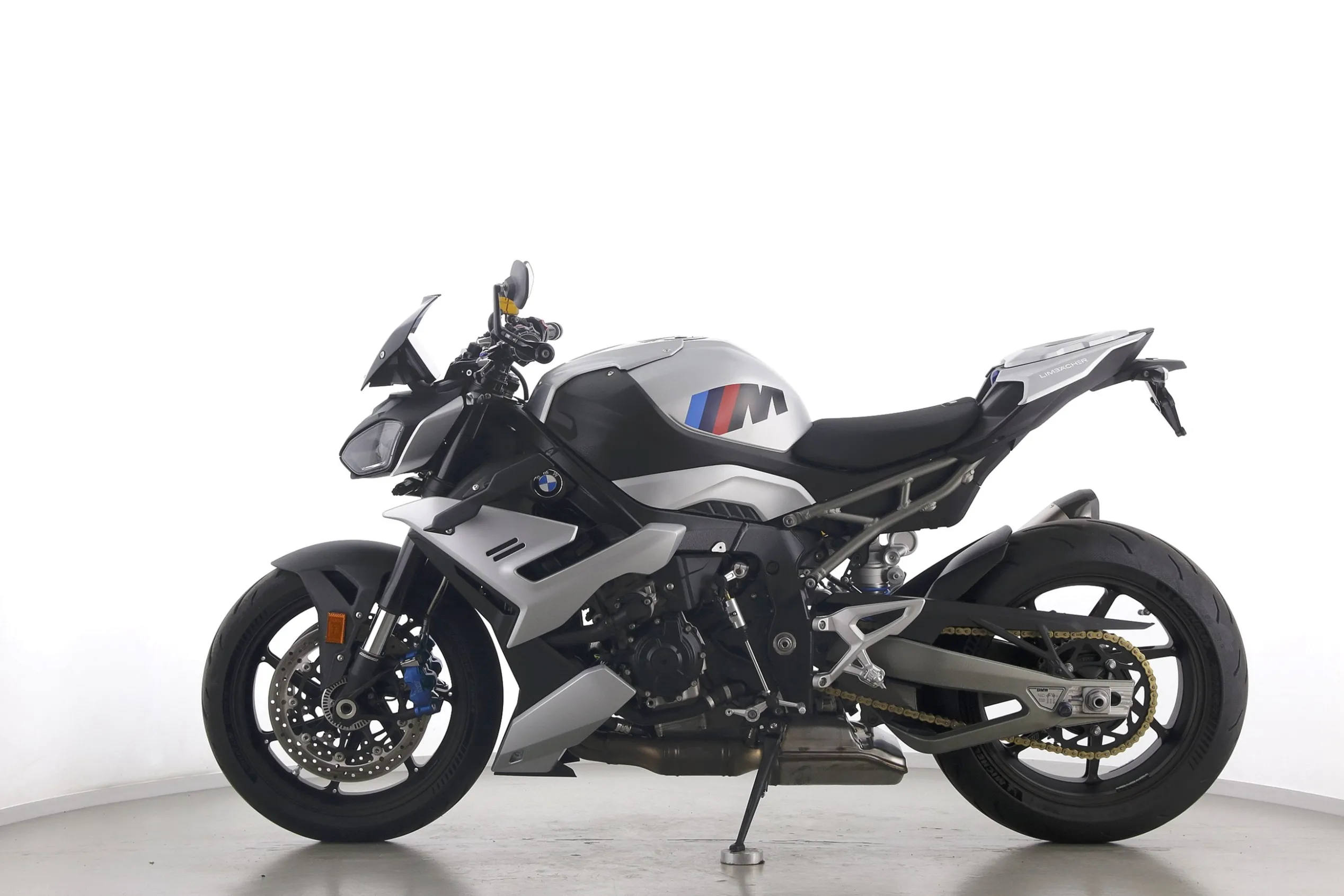 M1000 R