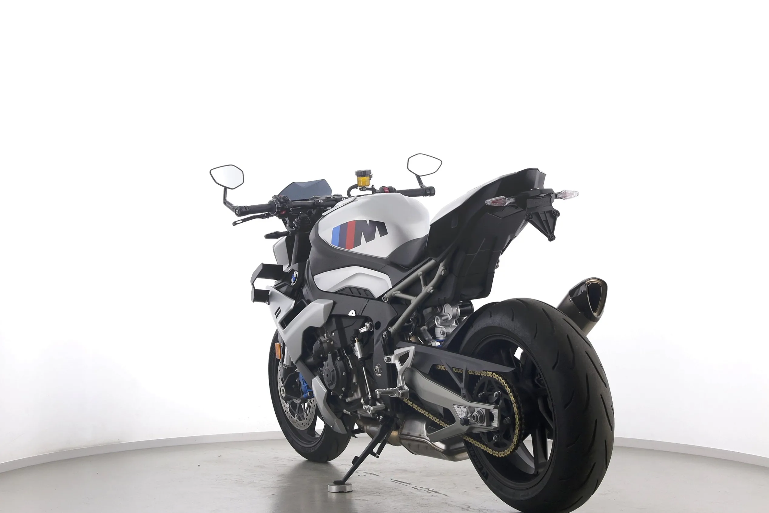 M1000 R