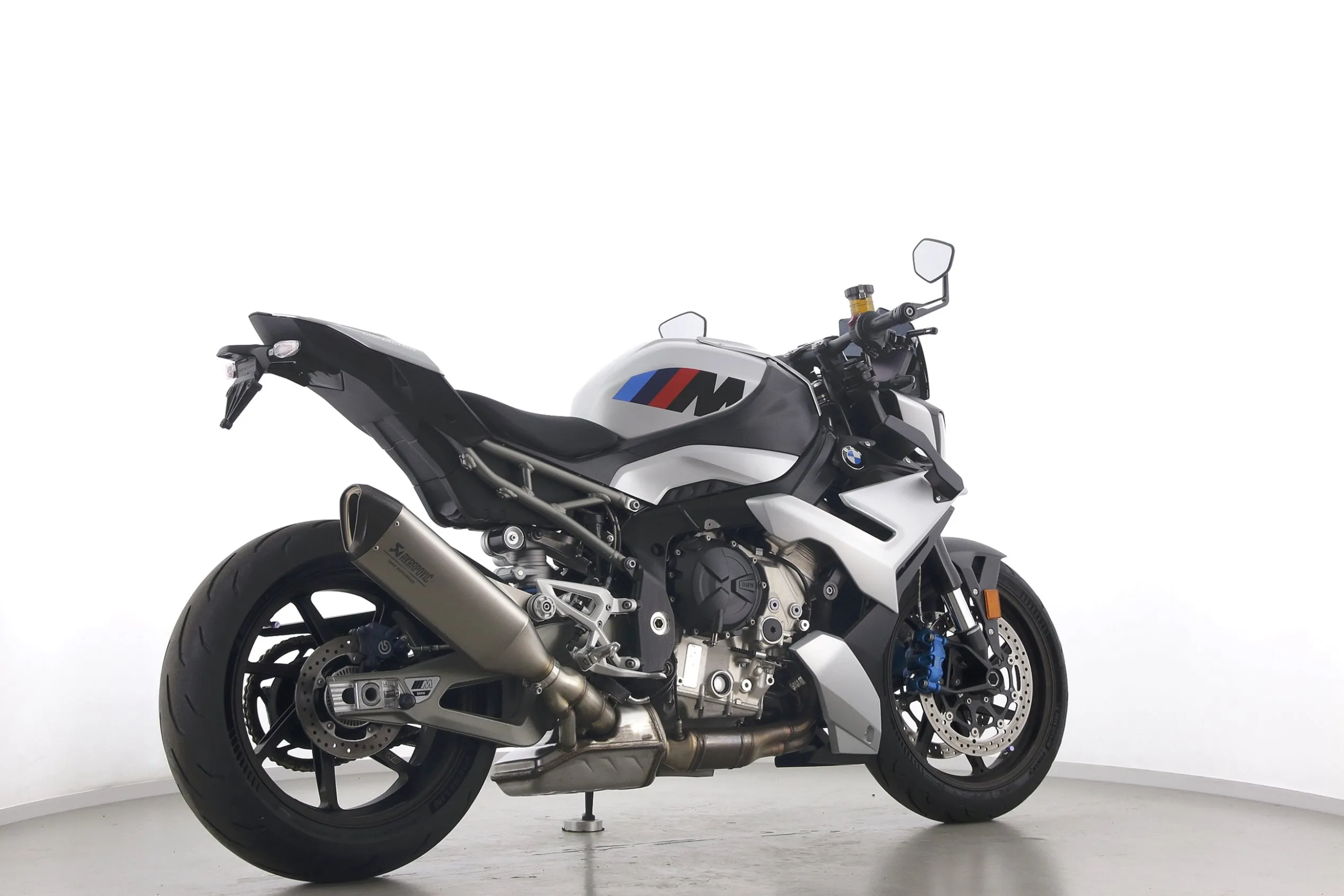 M1000 R