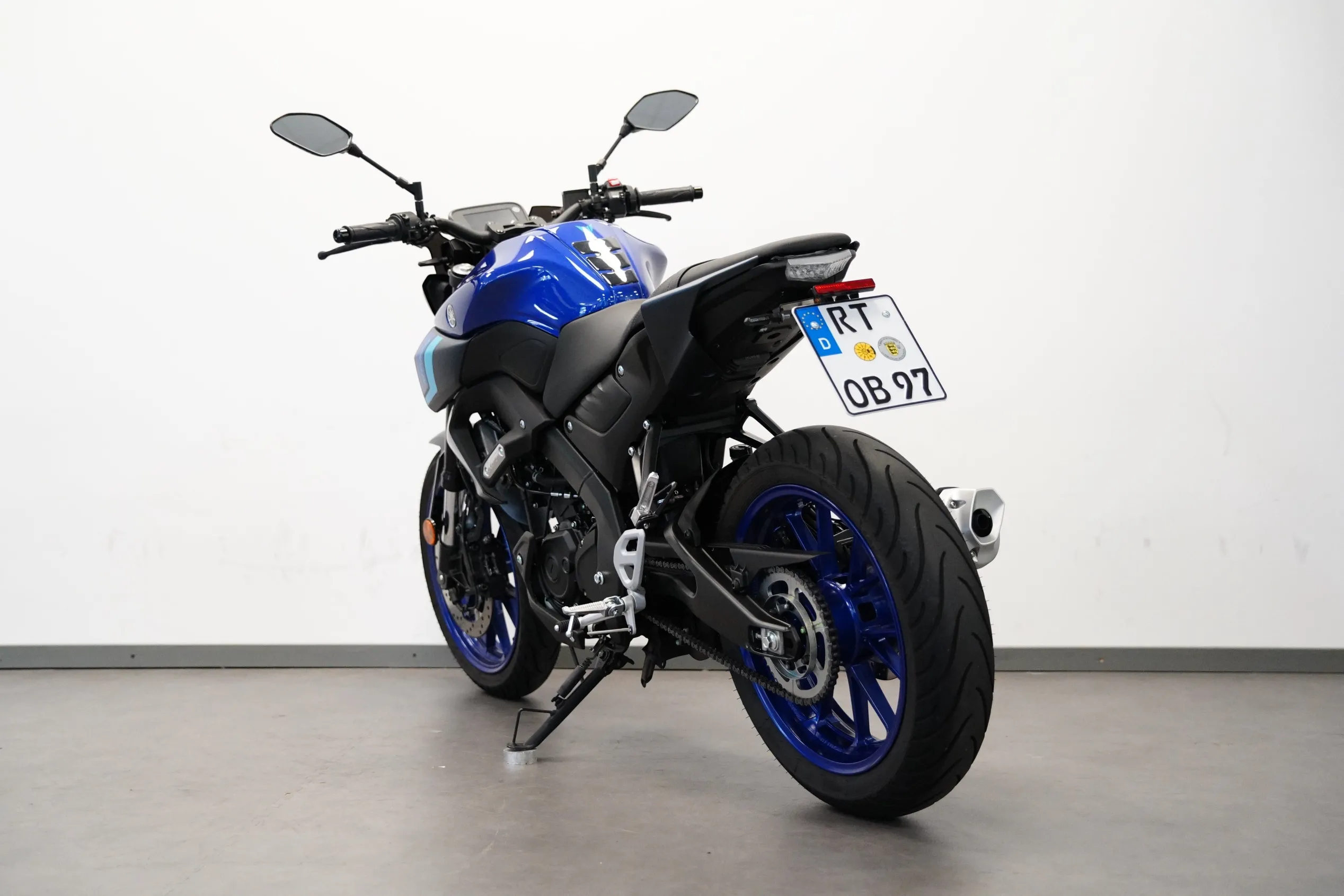 MT 125