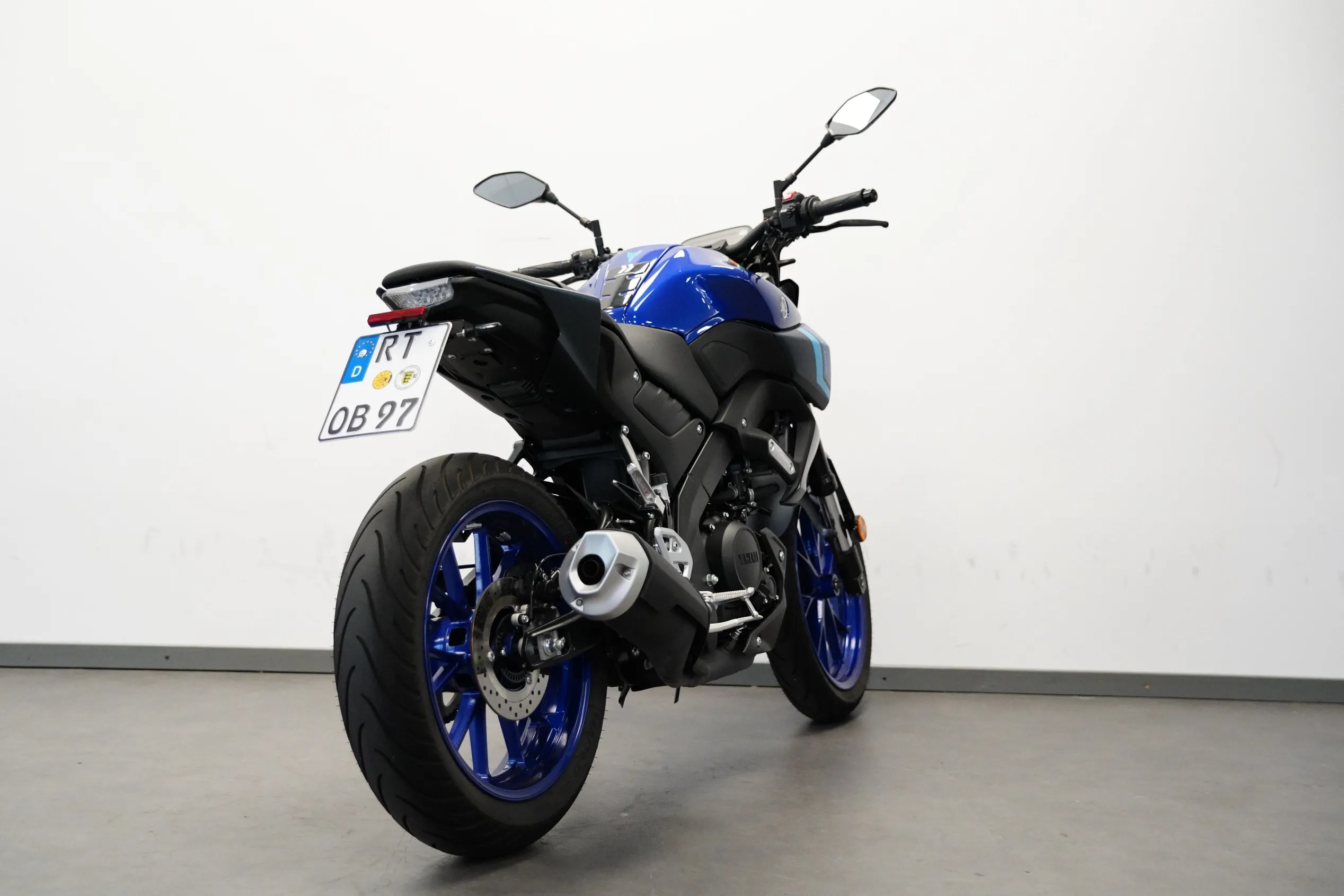 MT 125