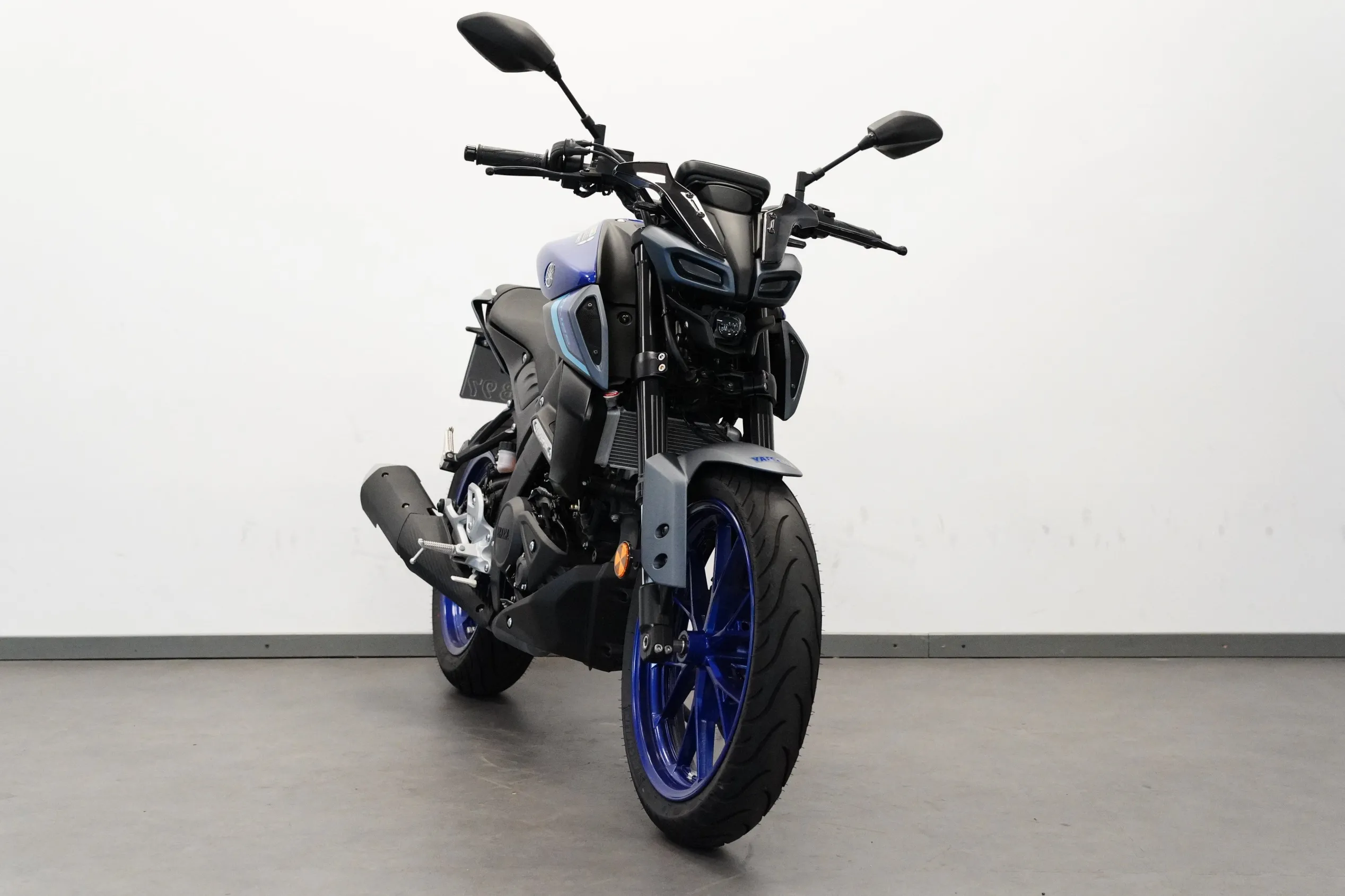 MT 125