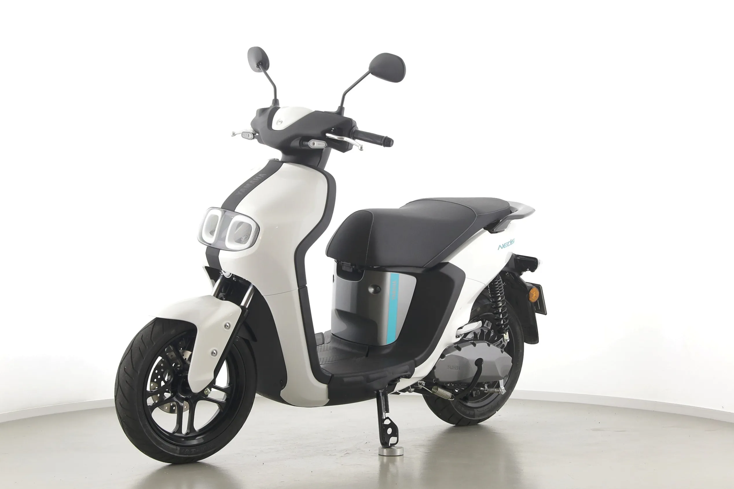 NEO'S DUAL BATTERY