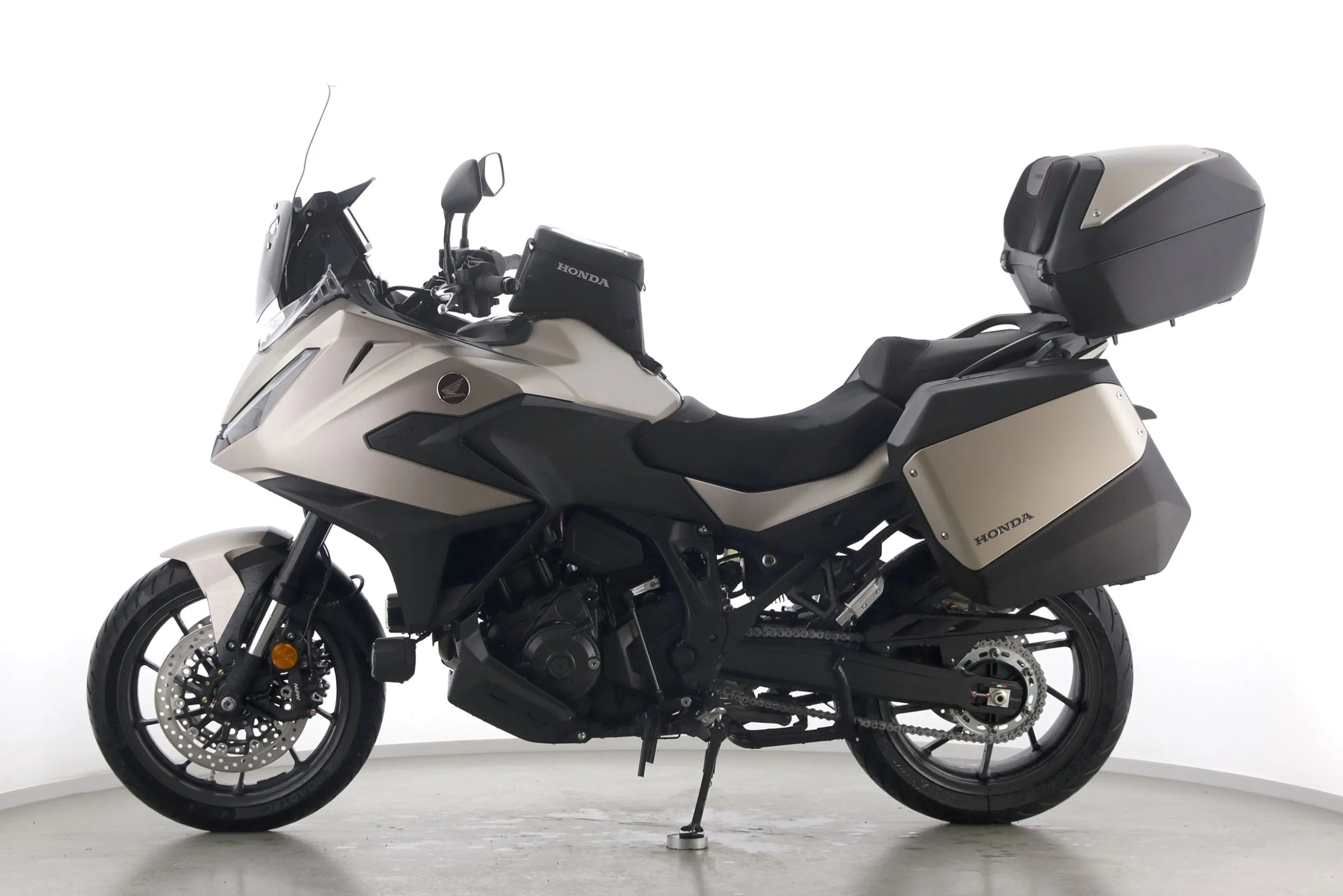 NT 1100