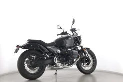 R12